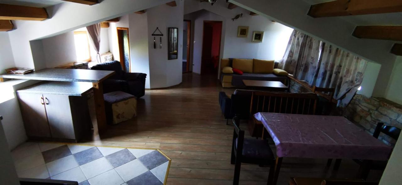 Muntić Eti And Mia Holiday Apartments מראה חיצוני תמונה