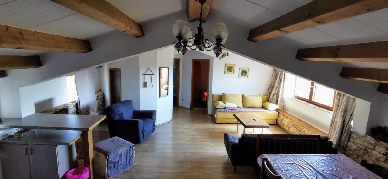 Muntić Eti And Mia Holiday Apartments מראה חיצוני תמונה