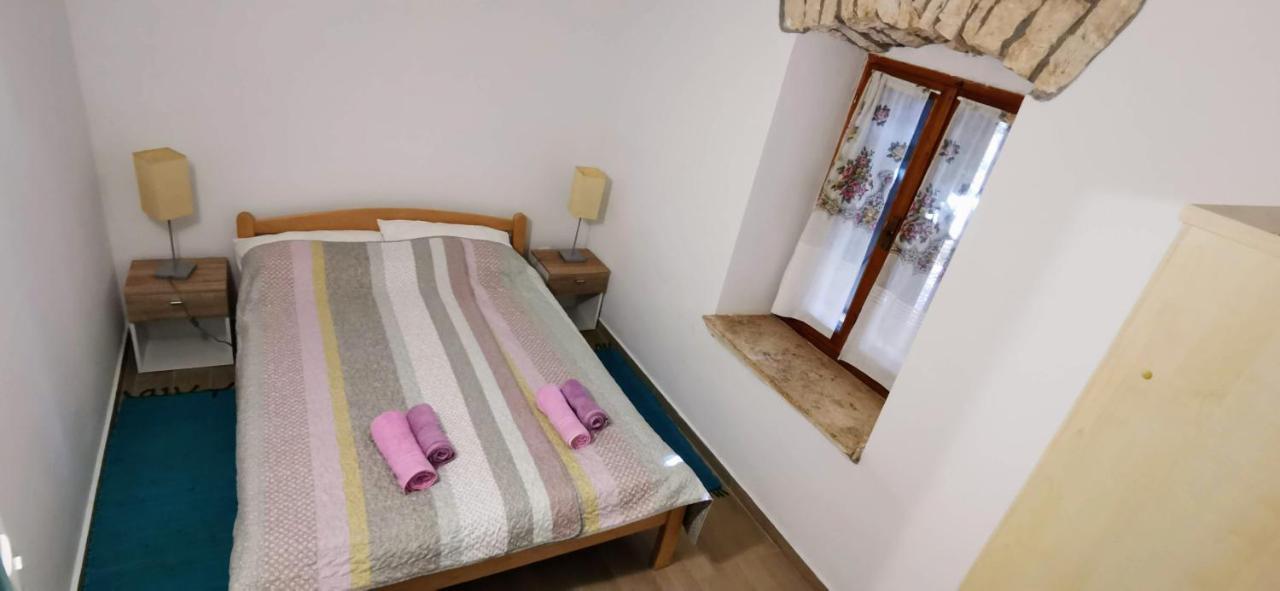 Muntić Eti And Mia Holiday Apartments מראה חיצוני תמונה
