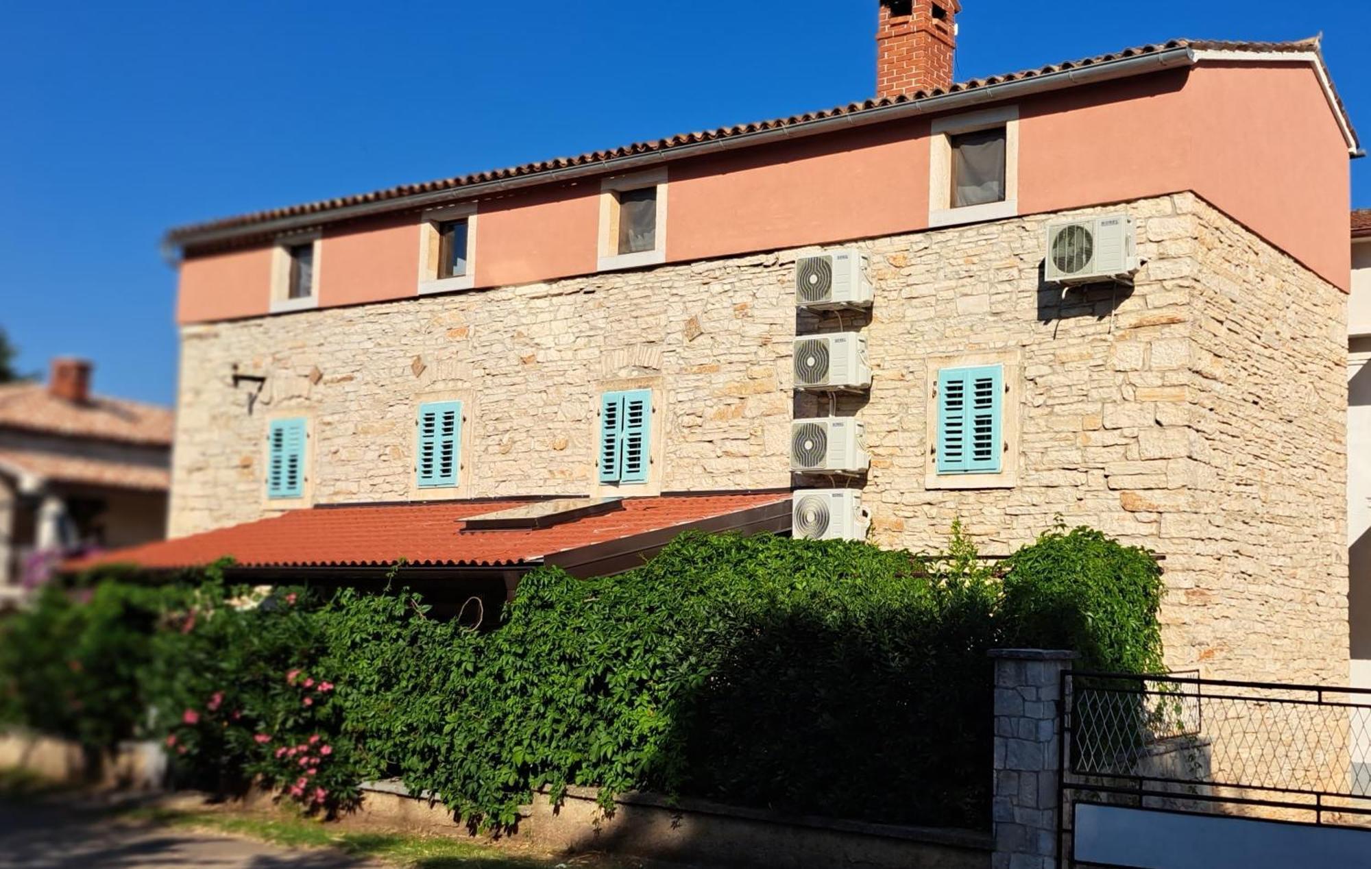 Muntić Eti And Mia Holiday Apartments מראה חיצוני תמונה