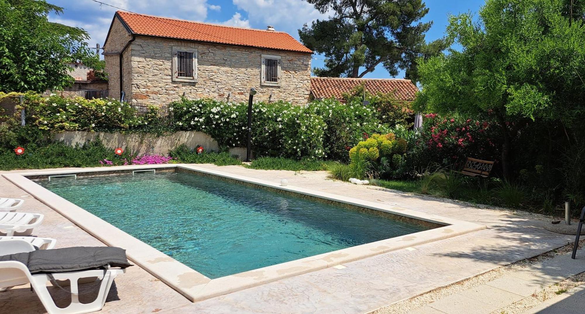 Muntić Eti And Mia Holiday Apartments מראה חיצוני תמונה